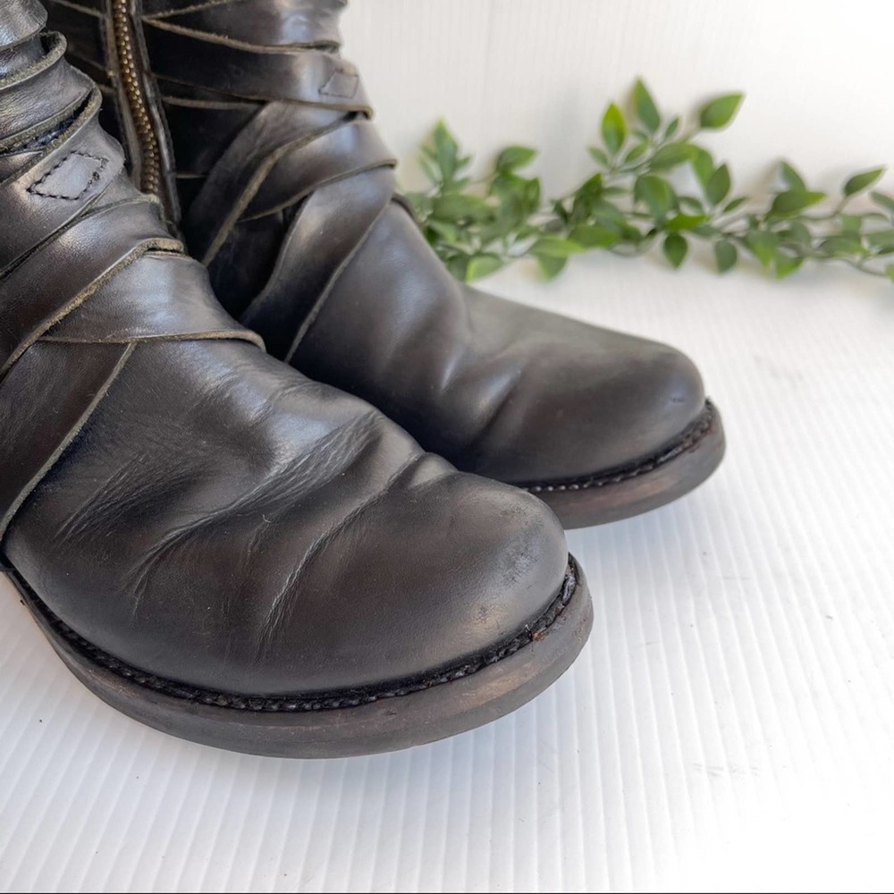 Frye | Veronica Black Strappy Boots Leather - Picture 7 of 11